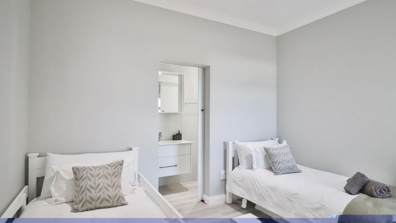 To Let 3 Bedroom Property for Rent in Pinnacle Point Golf Estate Western Cape